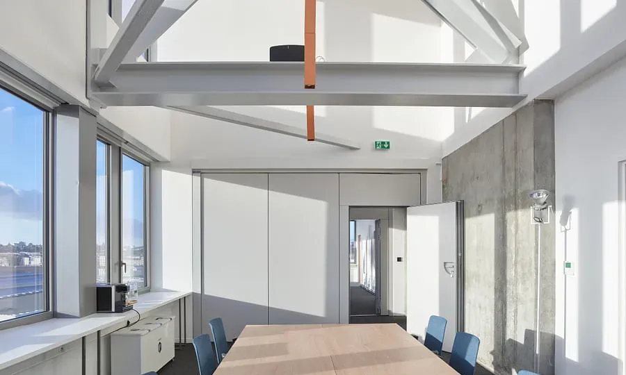 Level Innovative Workplace — photo 4